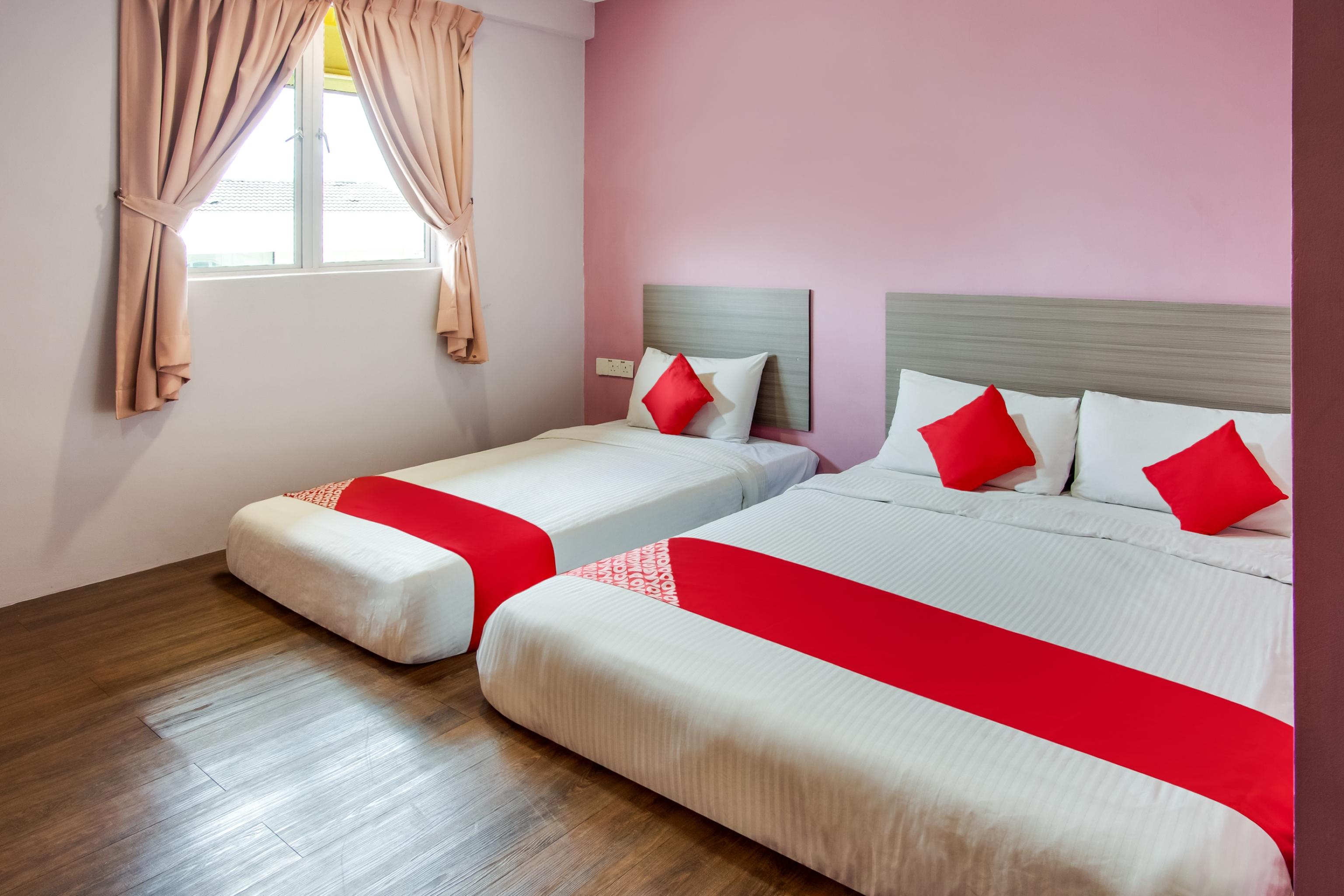 Oyo 89480 Dream House Hotel Skudai Exterior foto