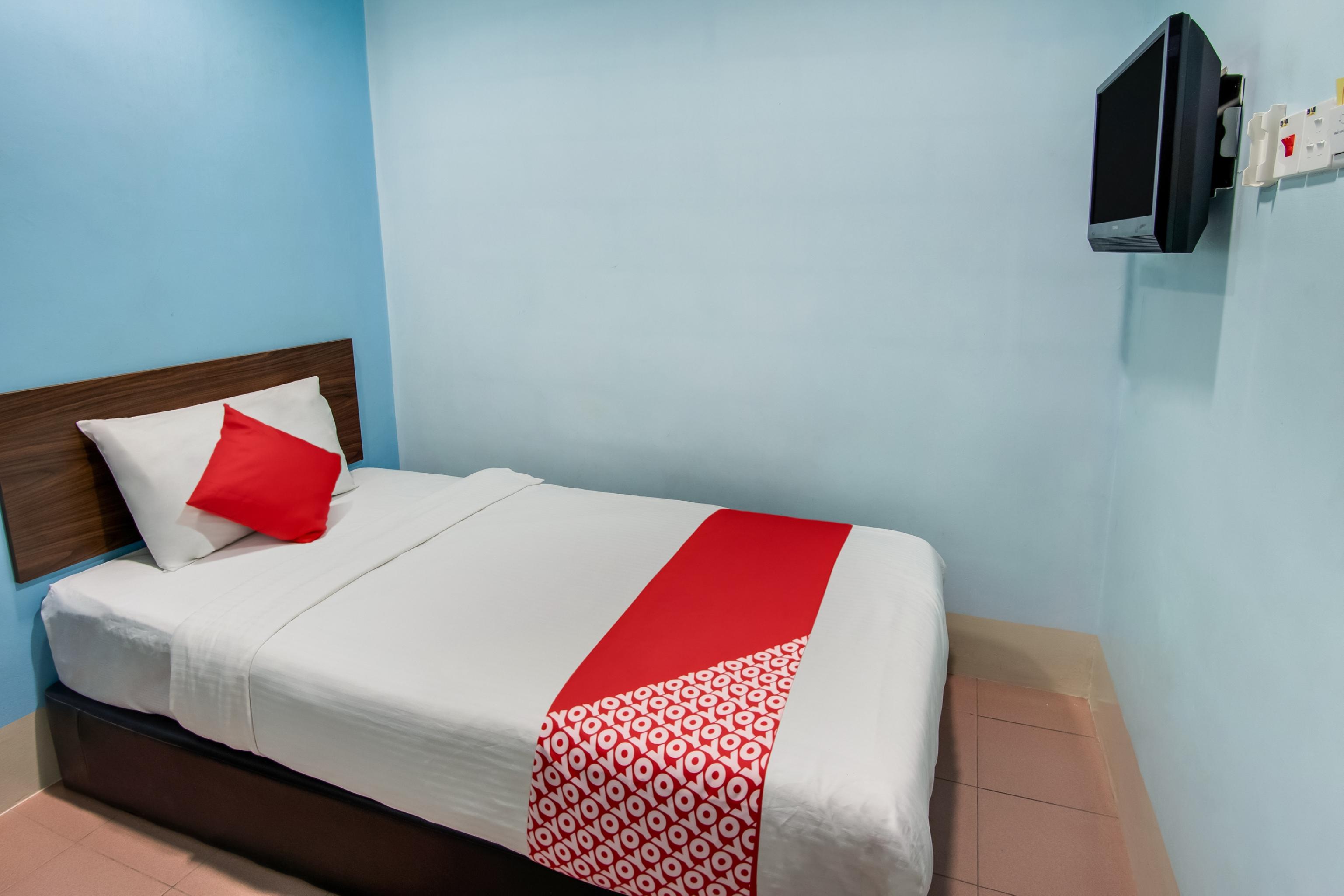 Oyo 89480 Dream House Hotel Skudai Exterior foto
