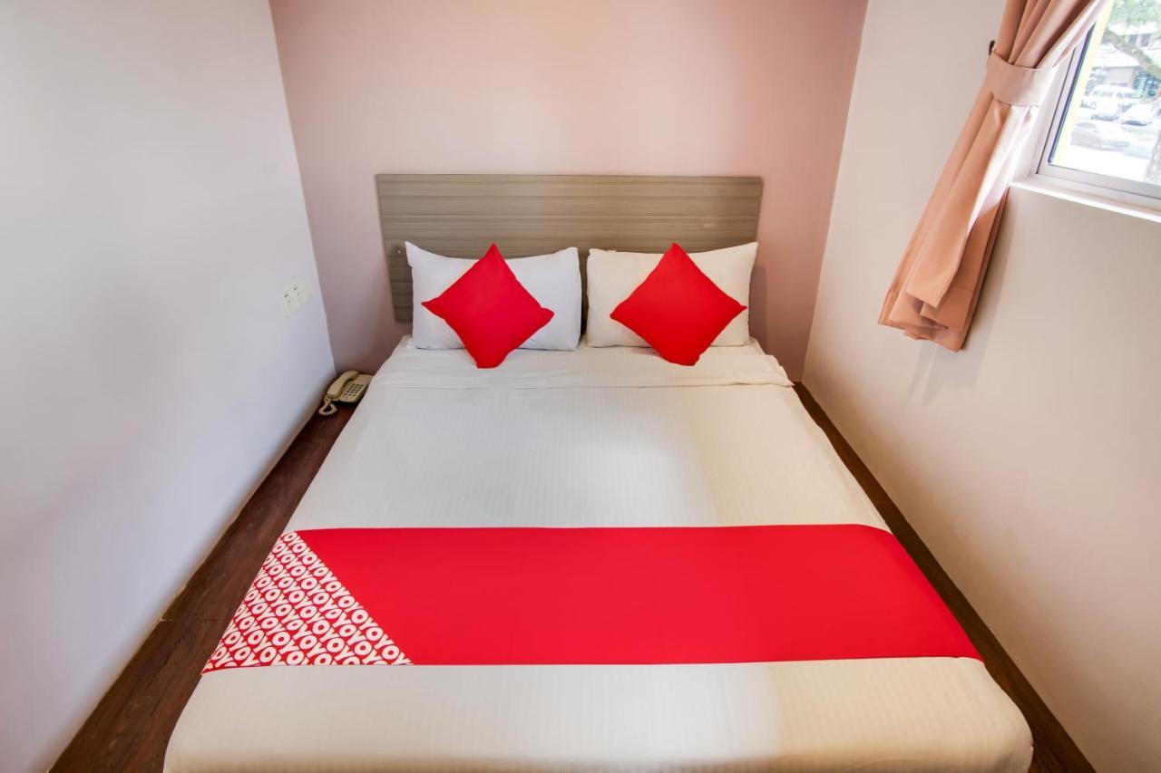 Oyo 89480 Dream House Hotel Skudai Quarto foto